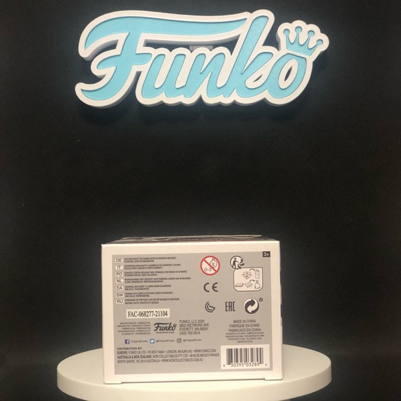 Santa Jack Skellington- 72- Disney- Mint Condition- Funko - Picture 8 of 8